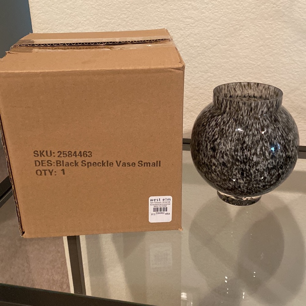 West Elm small black speckled vase - Picture 2 of 5
